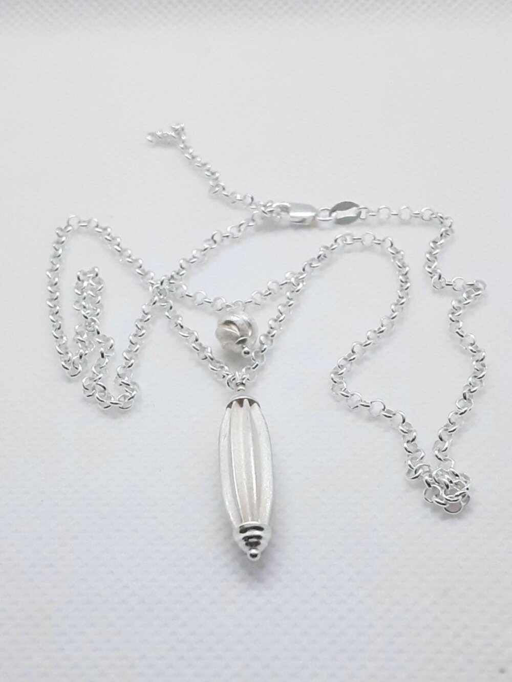 NEW 925 sterling silver fancy seed pod necklace - Picture 2 of 9